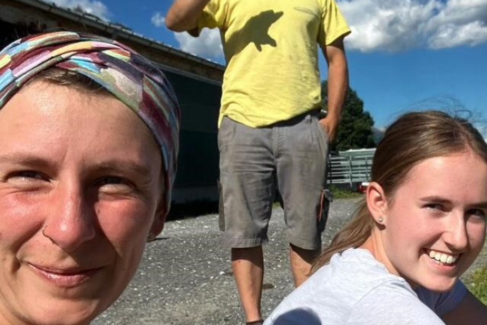 Lesly, Simon und Alina